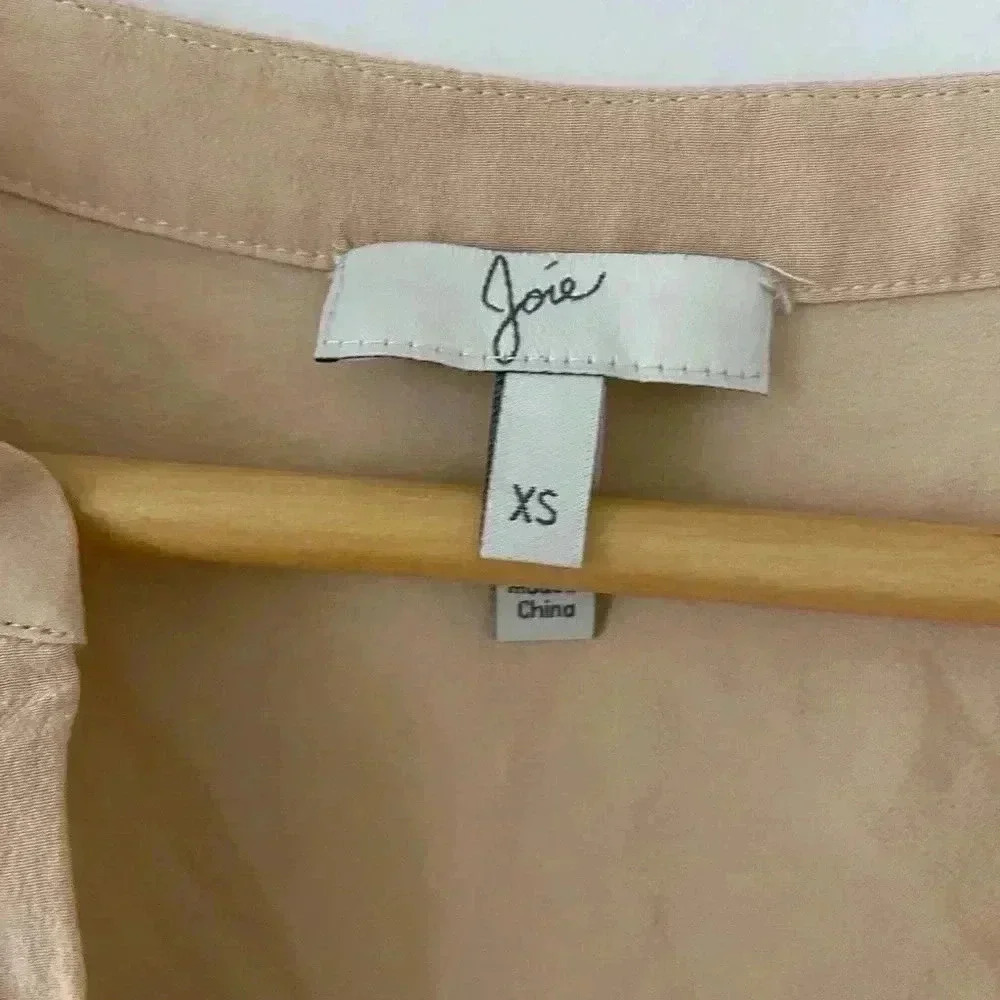 Joie Daryn Long Sleeve Silk Blouse Blush color size XS - Picture 3 of 5